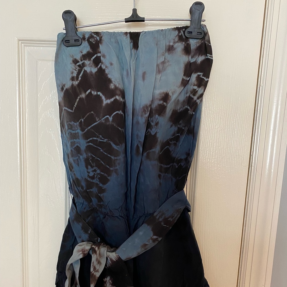 Strapless romper